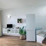아파트 Paraiso Del Sur Studio-apartment 아데제