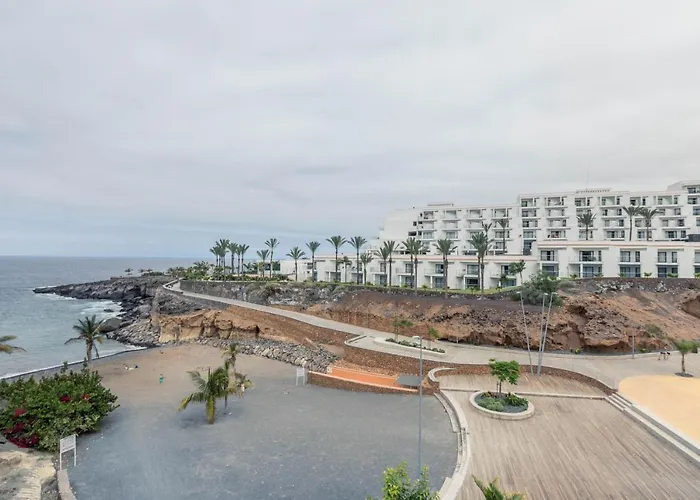 Paraiso Del Sur Studio-apartment 아데제